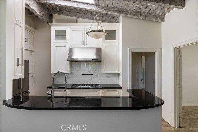 409 Vista Grande, Newport Beach, CA 92660