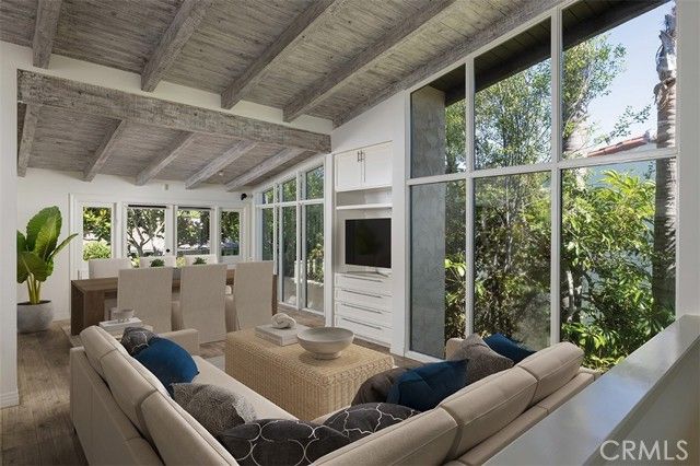 409 Vista Grande, Newport Beach, CA 92660