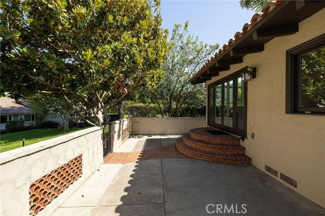 409 Vista Grande, Newport Beach, CA 92660