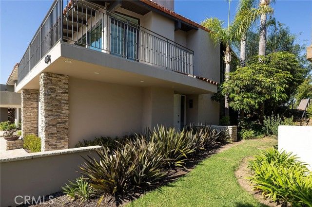 409 Vista Grande, Newport Beach, CA 92660