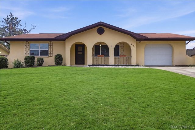 201 Iris Lane, Inverness, FL 34452