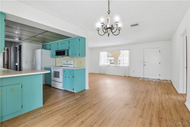 201 Iris Lane, Inverness, FL 34452
