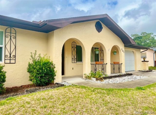 201 Iris Lane, Inverness, FL 34452