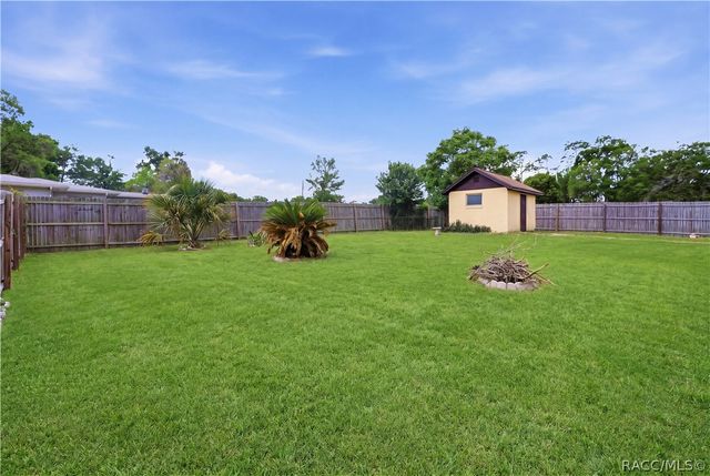 201 Iris Lane, Inverness, FL 34452