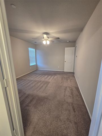 3931 Hometown Boulevard, Heartland, TX 75126