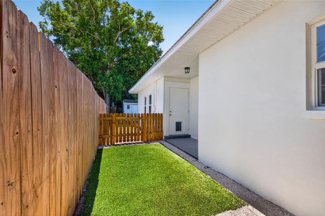 605 MEHLENBACHER ROAD, Belleair Bluffs, FL 33770
