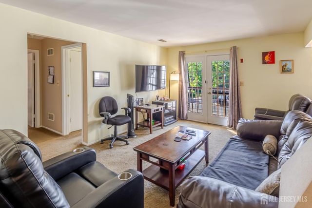 606 Green Hollow Drive, Iselin, NJ 08830