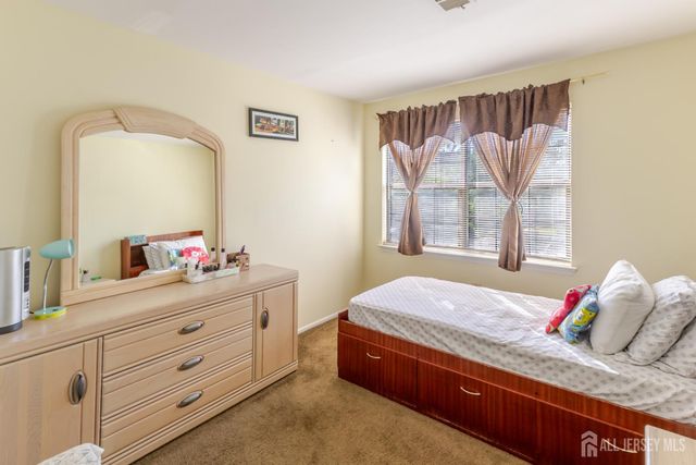 606 Green Hollow Drive, Iselin, NJ 08830