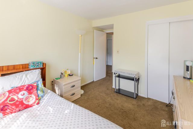 606 Green Hollow Drive, Iselin, NJ 08830
