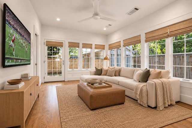 910 Fugate Street, Houston, TX 77009
