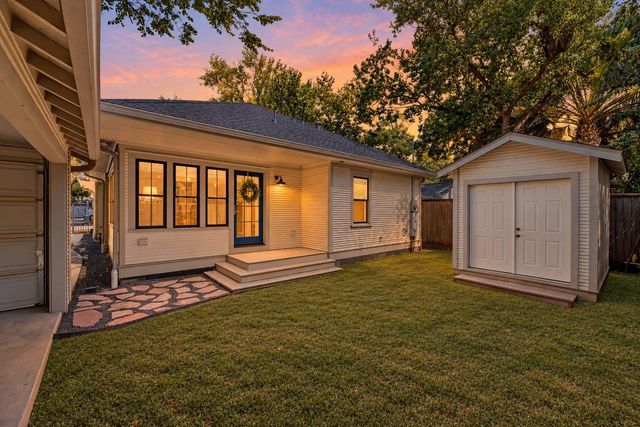 910 Fugate Street, Houston, TX 77009