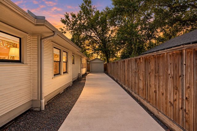 910 Fugate Street, Houston, TX 77009