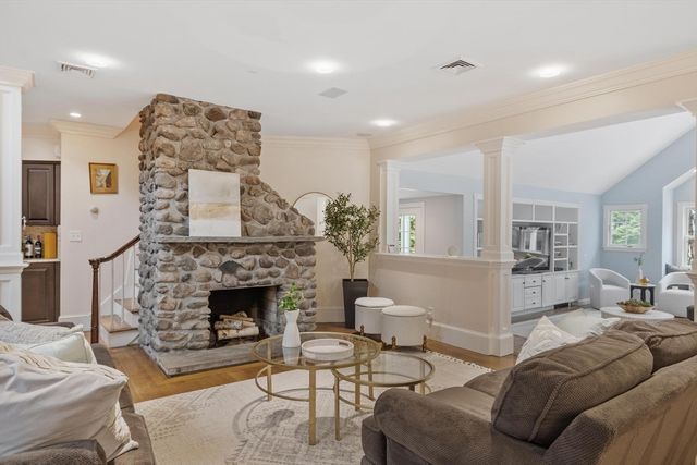 10 Peartree Drive, Westwood, MA 02090