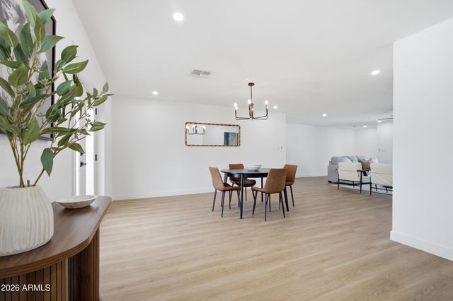 11834 N 49TH Avenue, Glendale, AZ 85304