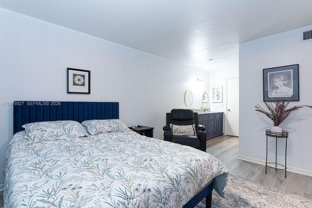 1421 NW 19th Ter 102, Delray Beach, FL 33445