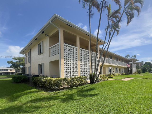 1421 NW 19th Ter 102, Delray Beach, FL 33445