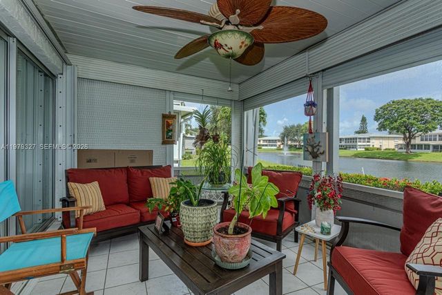 1421 NW 19th Ter 102, Delray Beach, FL 33445