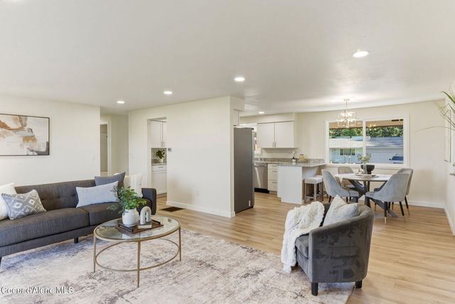 5605 N PINEGROVE DR, Coeur D'alene, ID 83814