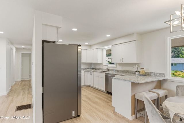 5605 N PINEGROVE DR, Coeur D'alene, ID 83814