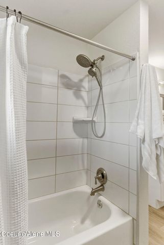 5605 N PINEGROVE DR, Coeur D'alene, ID 83814