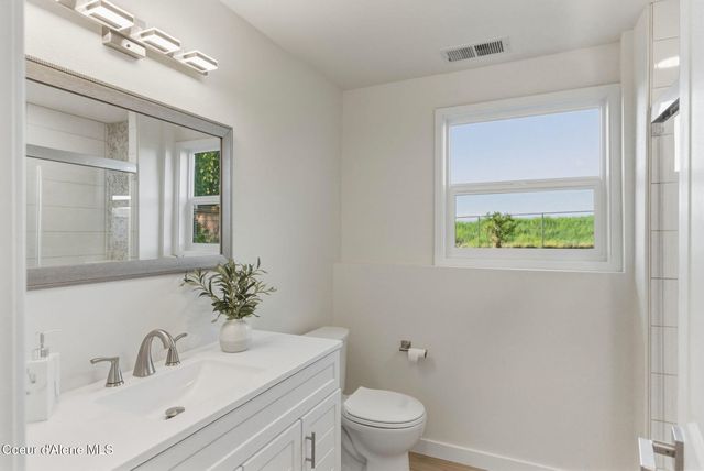 5605 N PINEGROVE DR, Coeur D'alene, ID 83814