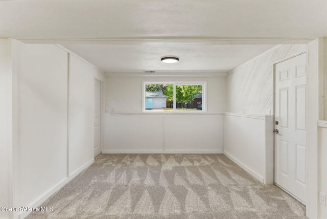 5605 N PINEGROVE DR, Coeur D'alene, ID 83814