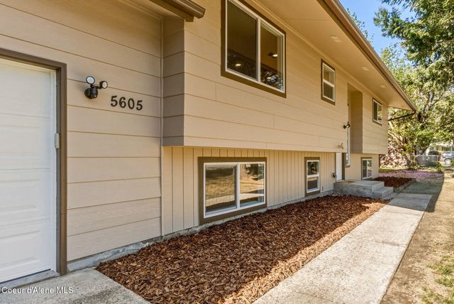 5605 N PINEGROVE DR, Coeur D'alene, ID 83814