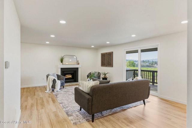 5605 N PINEGROVE DR, Coeur D'alene, ID 83814