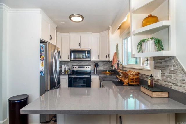 4776 Del Monte Avenue, San Diego, CA 92107