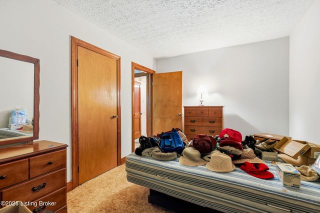 10315 Oak Grove Road, Louisville, KY 40291
