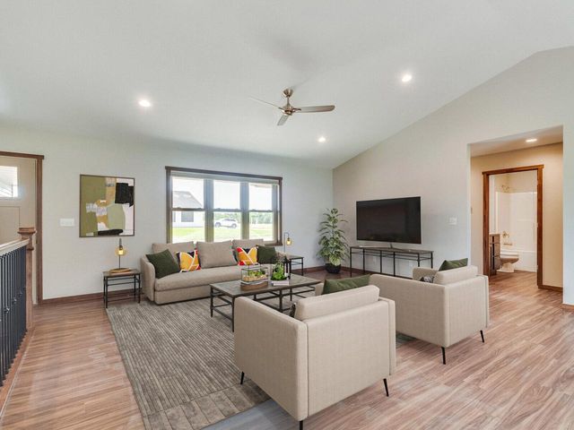 3430 McWain DRIVE, Holmen, WI 54636