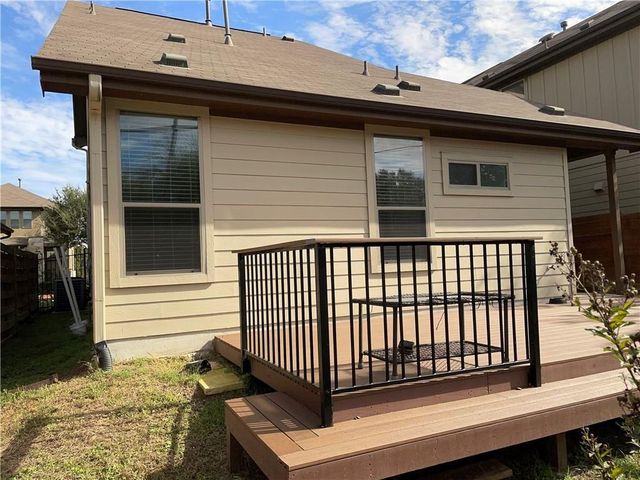 2001 Faro DR 9, Austin, TX 78741