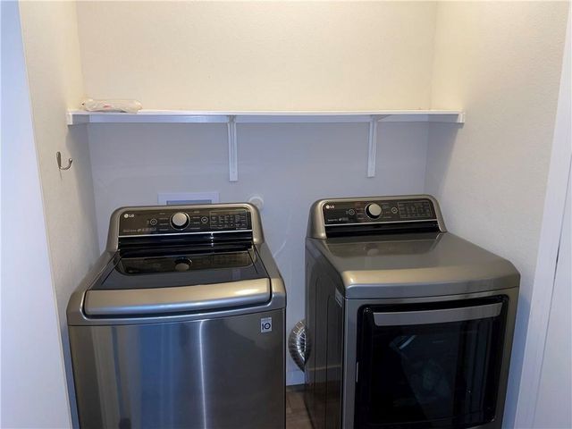 2001 Faro DR 9, Austin, TX 78741