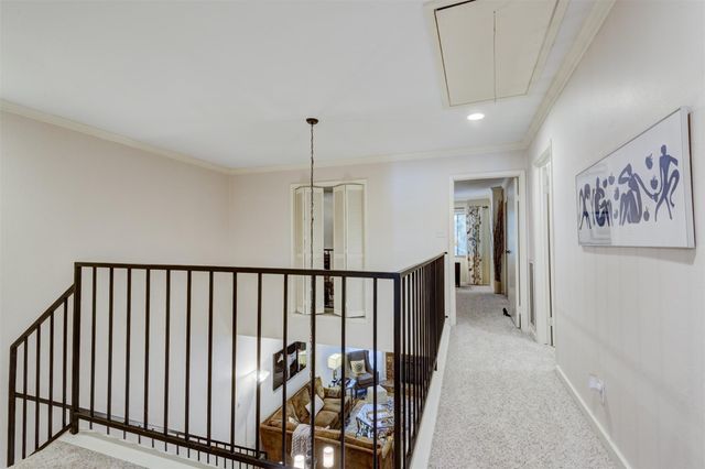 2409 Bering Drive 12, Houston, TX 77057