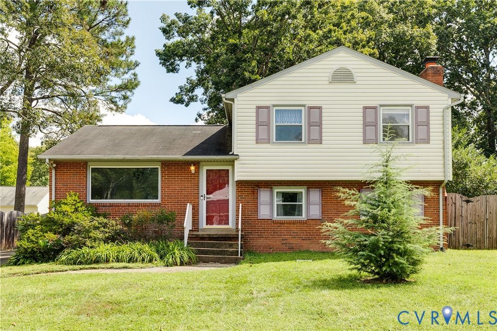 1531 Robindale Rd, Chesterfield, VA 23235