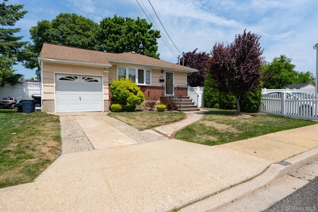 2393 Denton Street, North Bellmore, NY 11710