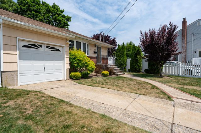 2393 Denton Street, North Bellmore, NY 11710