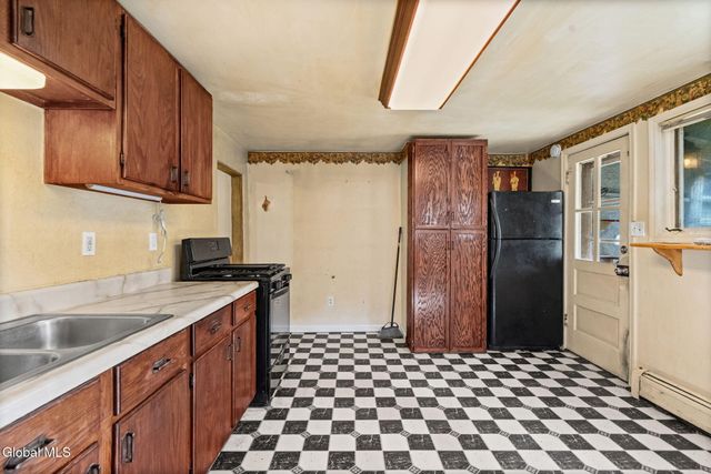 13 Sand Street, Albany, NY 12209
