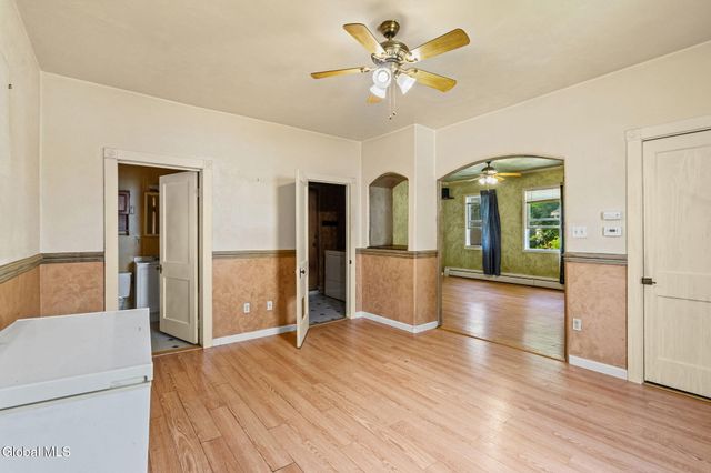 13 Sand Street, Albany, NY 12209