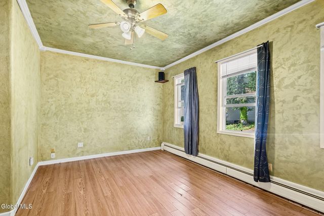 13 Sand Street, Albany, NY 12209