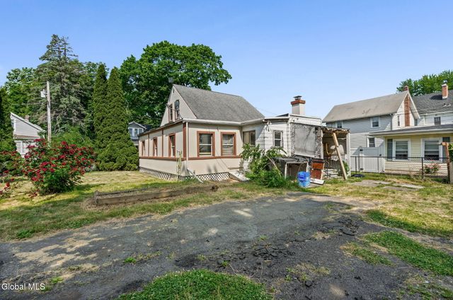 13 Sand Street, Albany, NY 12209