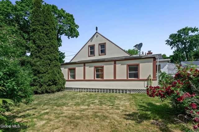 13 Sand Street, Albany, NY 12209
