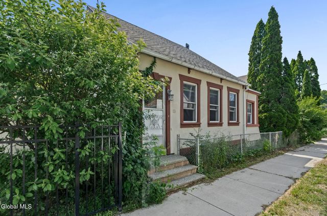 13 Sand Street, Albany, NY 12209