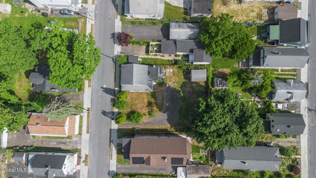 13 Sand Street, Albany, NY 12209