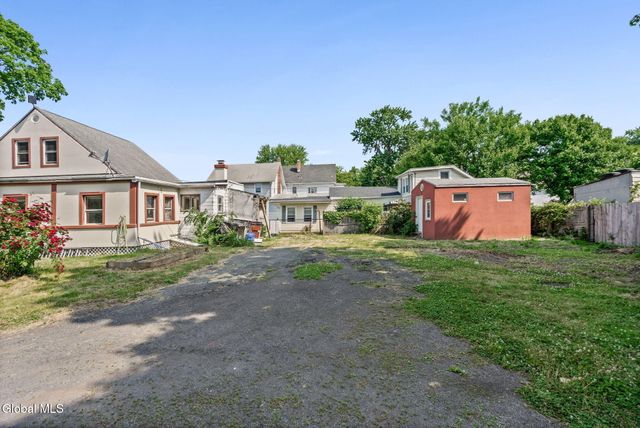 13 Sand Street, Albany, NY 12209