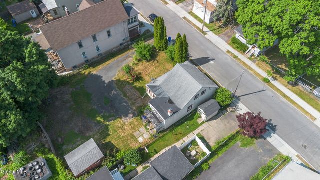 13 Sand Street, Albany, NY 12209