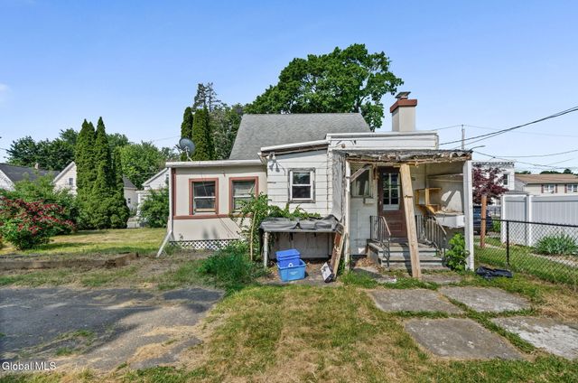 13 Sand Street, Albany, NY 12209
