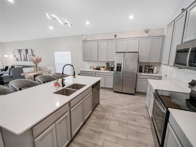 771 HITCH LOOP, St Cloud, FL 34772