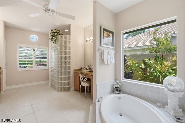 11811 Longshore WAY E, Naples, FL 34119