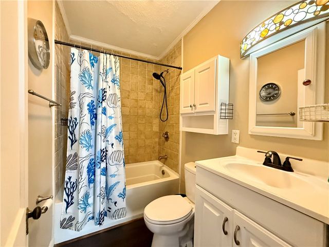 205 E South 5th Street, Seneca, SC 29678